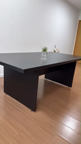Mesa de reunião barata semi nova excelente conservação