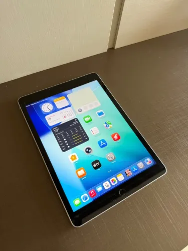 IPAD 9ª GERAÇÃO - 64GB WIFI - PRATA | IMPECÁVEL