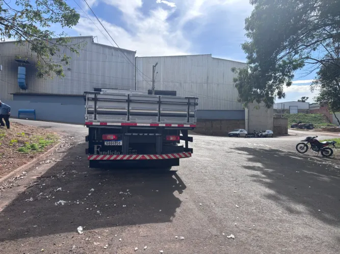 Volvo VM 330