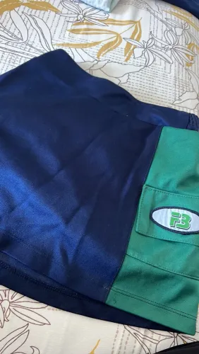 Saia calça uniforme da escola Farias Brito