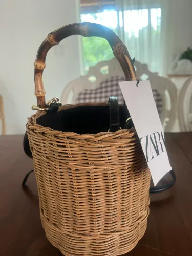 Bolsa Zara em fibra natural nova na etiqueta 27x16cm