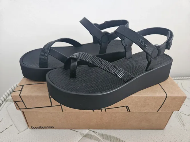 Melissa Sun Leblon 36