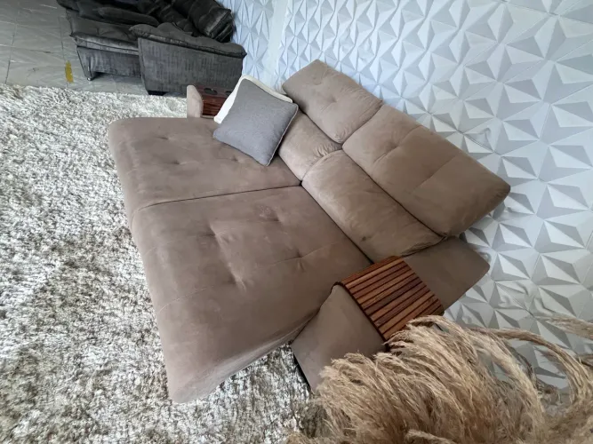 Sofá Retrátil e Reclinável