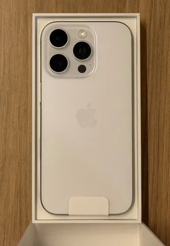 iPhone 16 Pro 256 GB (Titânio Branco) | Bateria 93% | R$4990