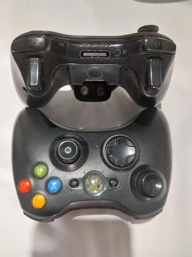 Controle remoto Xbox 360, Cada um 100 reais.