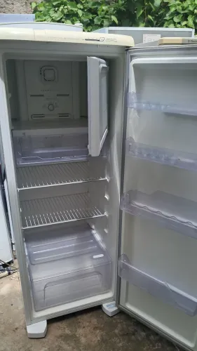 Geladeira frost free + frete grátis