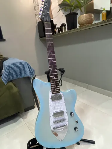 Guitarra Tagima Cosmo Oasis 