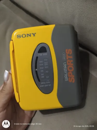 Walkman sports funcionando toca FM,fita e Am