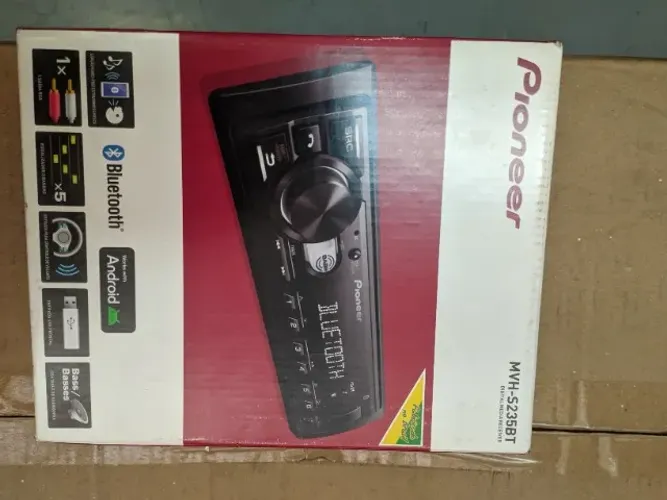 Rádio Pioneer Automotivo Bluetooth com chicotes MVH-S235BT