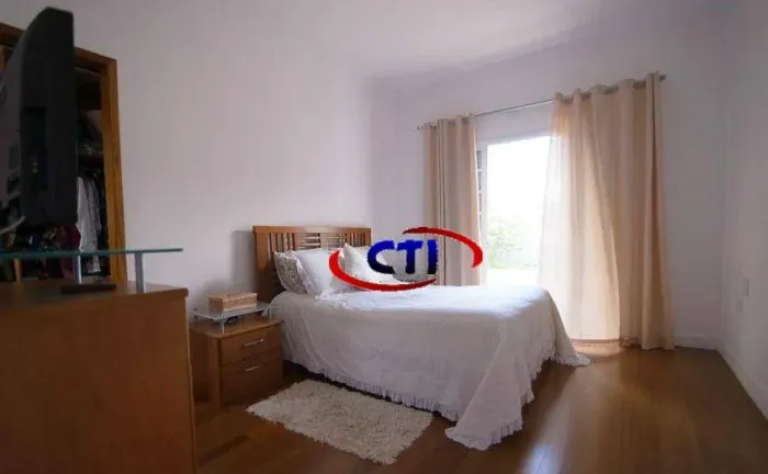 Sobrado com 4 suítes à venda, 274 m² por R$ 1.050.000 - Parque São Vicente - Mauá/SP