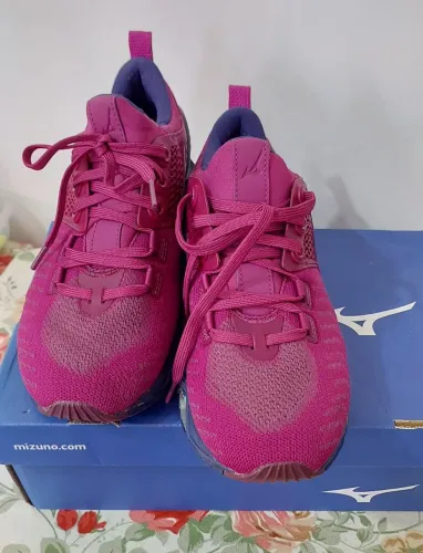 TÊNIS FEMININO MIZUMO