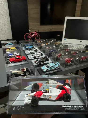 Coleção de miniaturas raridades