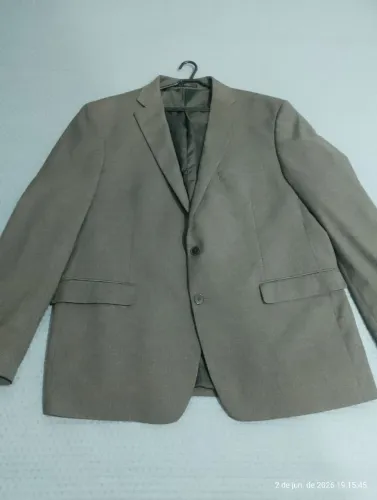 Blazer CK, corte italiano slim, em ótimo estado no tamanho 58.