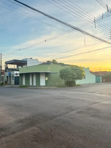 Esquina Comercial Centro de Três Lagoas - MS em frente a Escola Dom Bosco