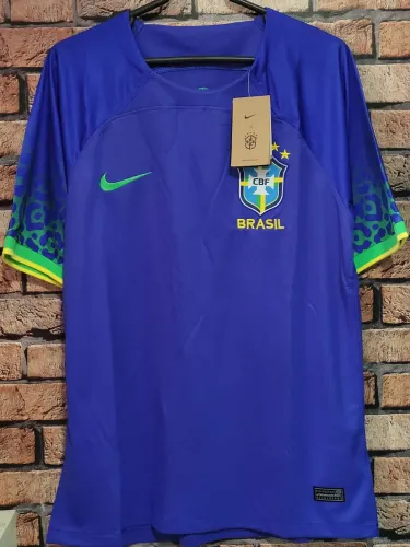 Camisa do Brasil em liquidação