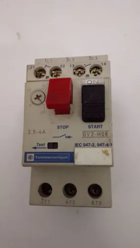 Disjuntor motor Schneider - GV2-M08- Reg. 2,5 A 4amp