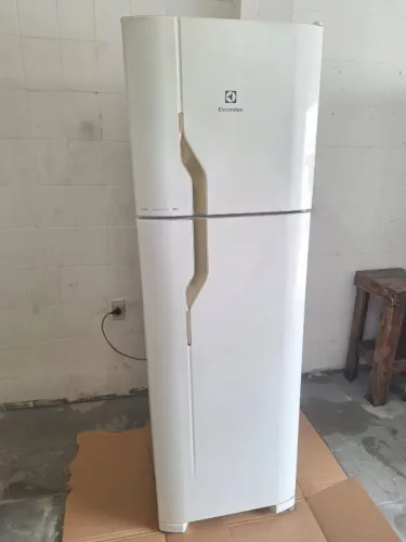 Geladeira Electrolux FrostFree ENTREGO