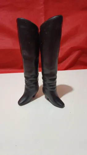 Bota da boneca Xuxa