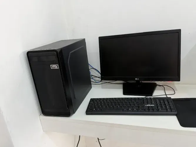 Computador Inter i3, 3,70 GHz, 932GB, 8 GB memoria 