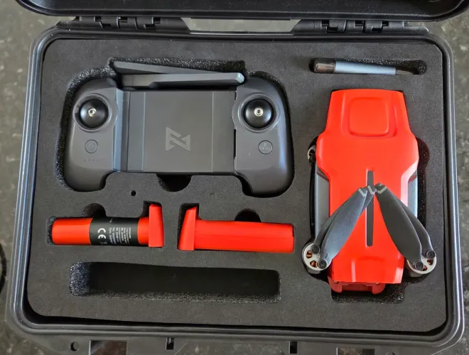 DRONE FIMI MINI 3 SE 4K + 2 BATERIAS + MALETA + CARTÕES DE MEMÓRIA