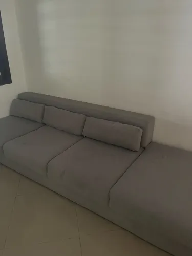 SOFÁ CINZA DE LINHO