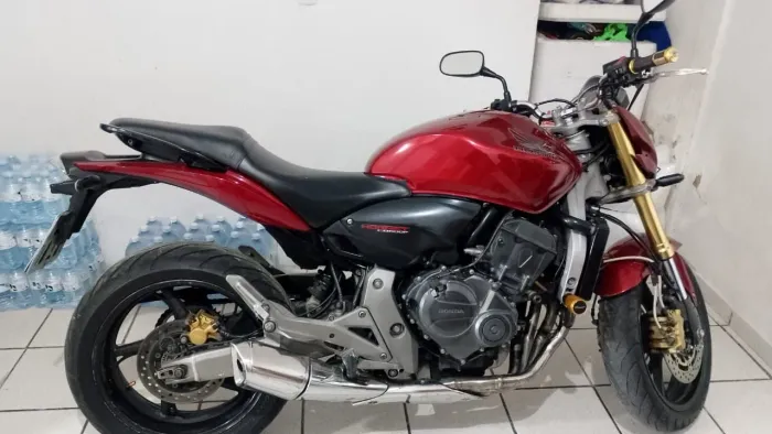 HONDA HORNET 2008 ACEITO TROCA!!