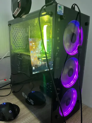 PC Gamer AMD. RX 6600