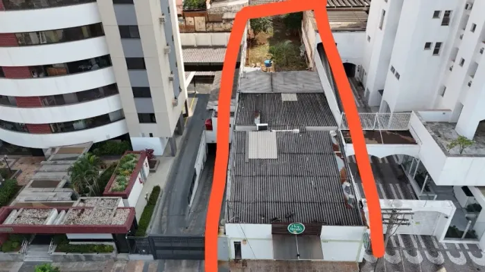 Vendo terreno com restaurante montado *