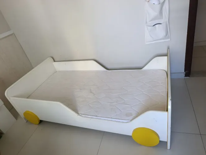 Oportunidade imperdível: Cama Montessori de Carrinho