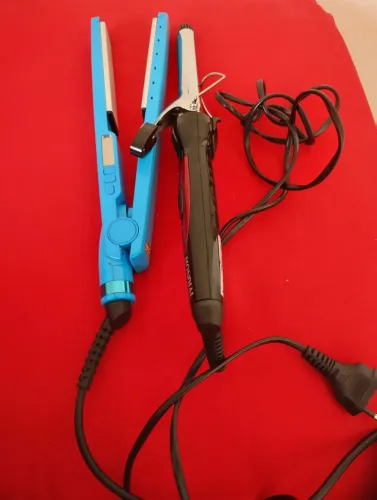 Vendo R$ 50,00 os dois Prancha e babyLiss