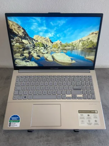 Notebook Asus i3 N305 / UHD Graphics / 4GB RAM / 128GB SSD / Tela 15.6? FullHD