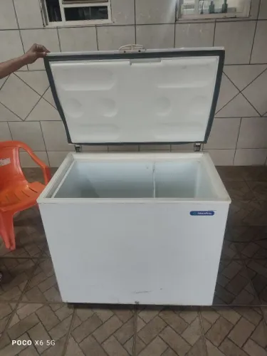 Freezer Horizontal Metal frio 293 Litros perfeito funcionamento 