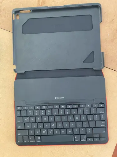 Teclado para iPad logitech canvas keyboard