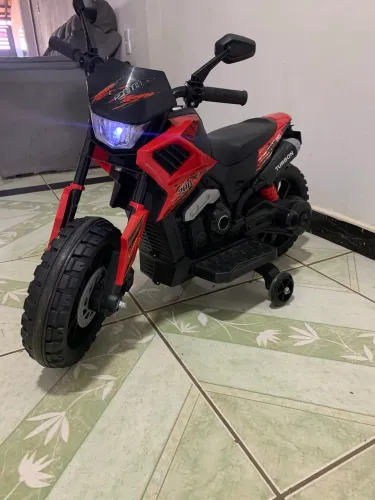 Moto elétrica infantil