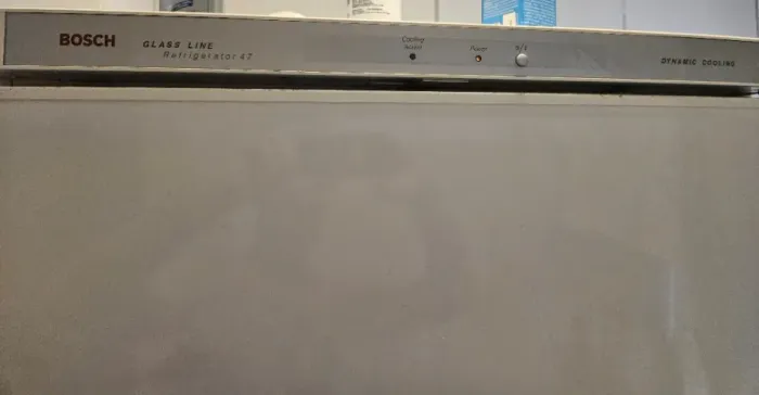 Geladeira / Refrigerador Bosch Glass Line 47 (Dinamic Cooling)