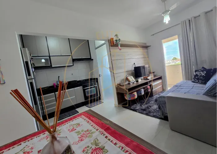 Apartamento com 2 dormitórios, armários planejados, pronto para morar no Res. Florenza em