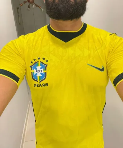 Camisa do Brasil  jogador gola verde escuro 150,00 M, G , GG