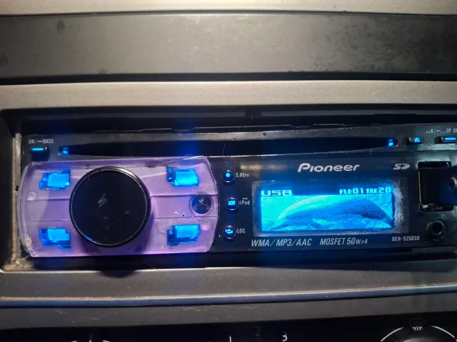 Piooner Golfinho DEH5250SD