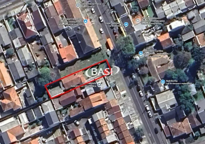 Terreno no Bairro Alto em Rua de Grande Movimento Ideal para Comércio ou Sobrados