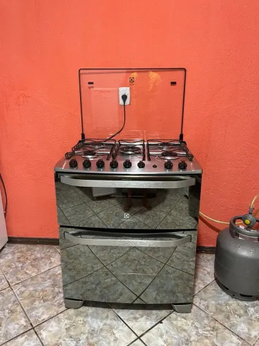 Fogão Eletrolux 5 bocas dois fornos inox