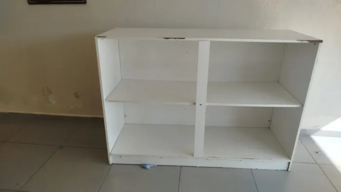 Balcão MDF branco 1,40x0,50x1,00