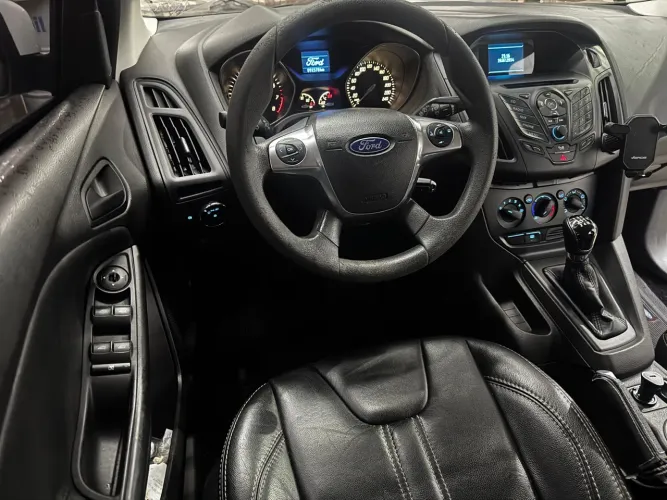 Ford Focus Sedan 1.6/1.6 Flex 8v/16v 4P Mec. 2014