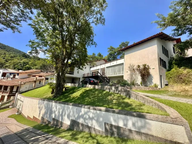 CONDOMÍNIO JARDIM UBA I