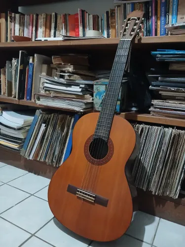 Vendo violão Yamaha