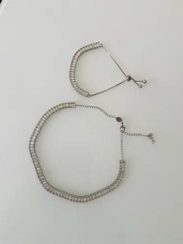Pulseira + Chocker riveira cravejadas e ajustáveis