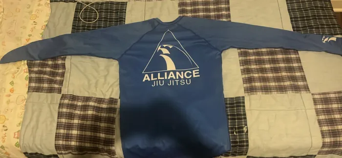 Rash Guard jiu jitsu Alliance azul nunca usada