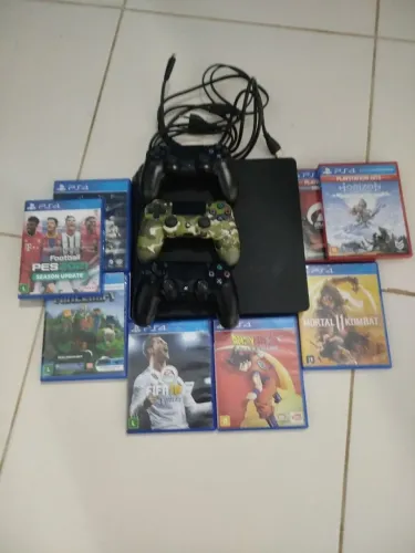 PS4 1 tera de memória com 3 controles