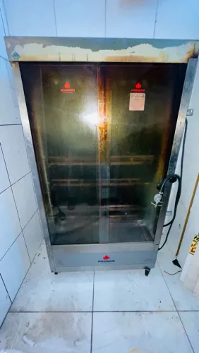 Máquina assar frango progas