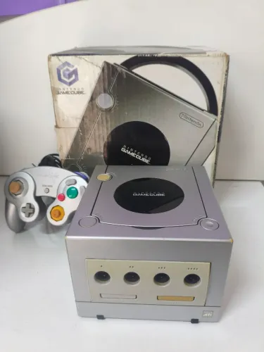 Gamecube Platinum com caixa