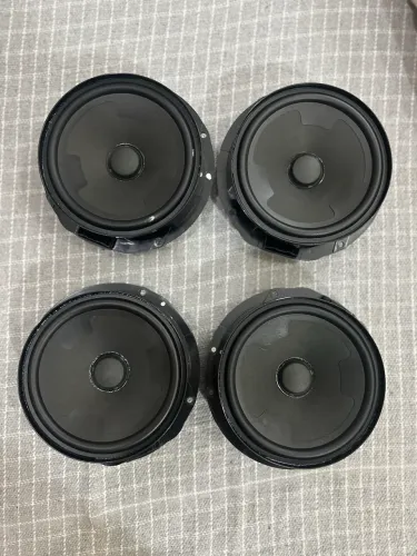 Kit 4 alto-falantes originais VW Jetta GLI 2023/23